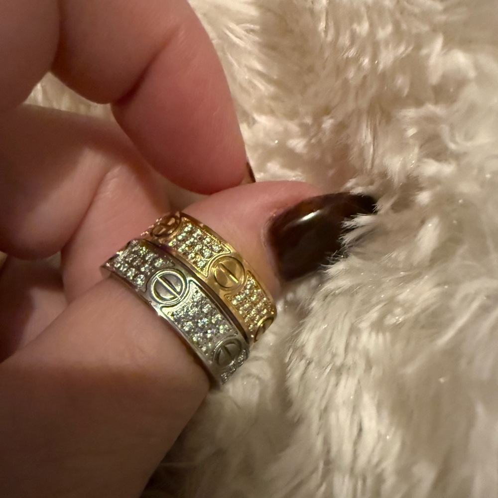 ๐Elegant Gold and Silver Women's Ring Set Sixe 9 - Picture 2 of 4